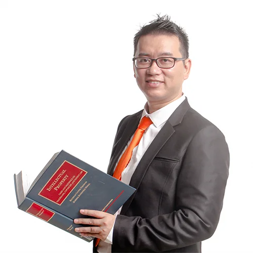 Giới thiệu Luật sư Phan Vũ Tuấn.