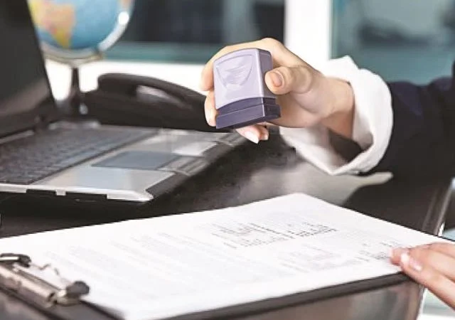 Chi phí thành lập công ty cổ phần bao gồm chi phí khắc dấu